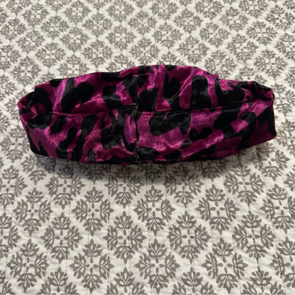Jennafer Grace Vanya Fushia Leopard Twist Headband